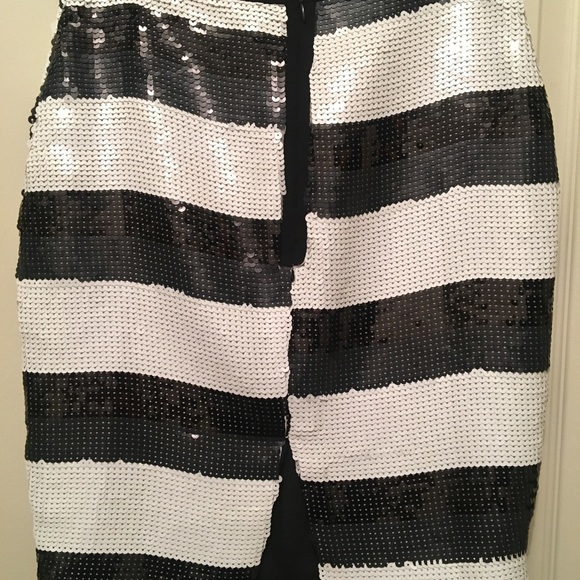 NWT ELLIATT SEQUIN SKIRT - Picture 3 of 6